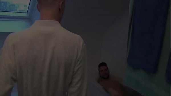 Leo Fox fucks Tayseun