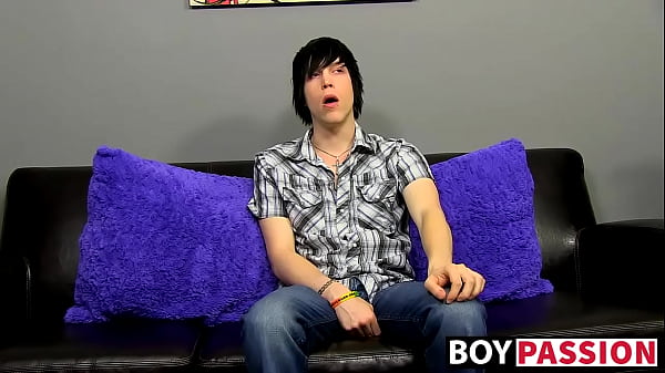 Emo fingers his ass and masturbates after being interviewed
