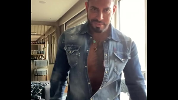 Flexing muscle and masturbate at morning – VIKTOR ROM –