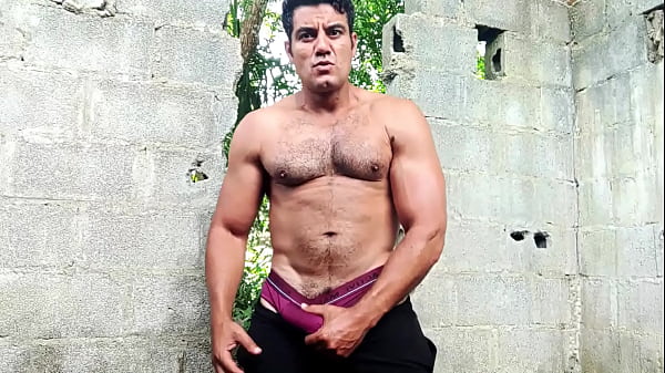 YURI GAÚCHO – BIG COCK XXL – FULL ON RED