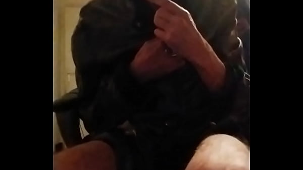 Striptease excité en mode Glame !!