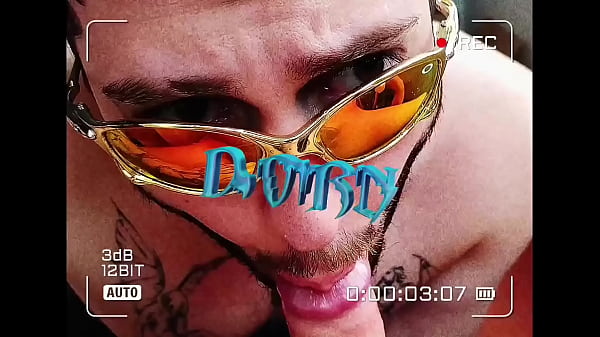 Ursão enrabou o branquinho tatuado sem dó (COMPLETO NO RED)