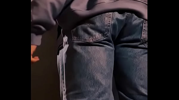 Convencí a mi cuñado hetero curioso dominante de mamarle y luego me folla