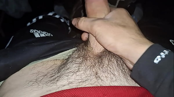 Una paja rapida nocturna