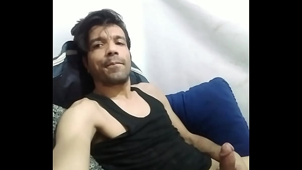 I am majid gay and slave and lover of big fat men