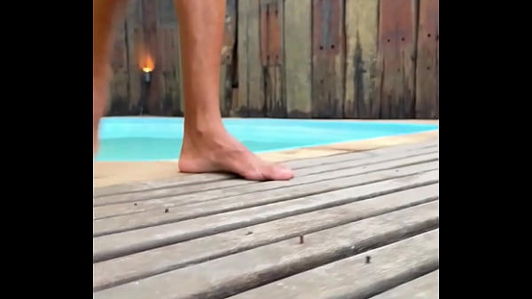 Fudendo o Ramon Hot na piscina. – Free