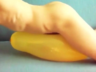 Twink Humps Yellow Balloon to Cum