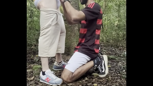 os caras me fuderam no mato