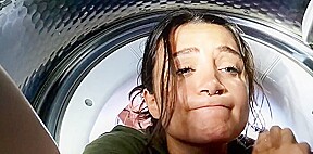 le pote de mon mari me baise avant son retour (pornhoader )