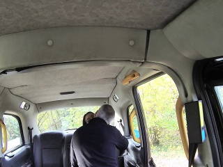 Horny brunette got her ass fucked in taxi