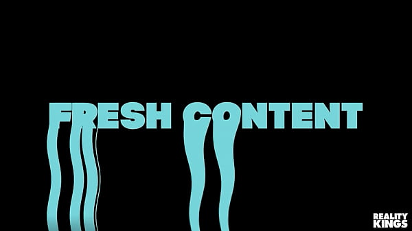 Damion Is Supposed To Assist Maya Woulfe To Fix Her Storage Boxes But Instead He Screws Her Pussy With His Tool – REALITY KINGS