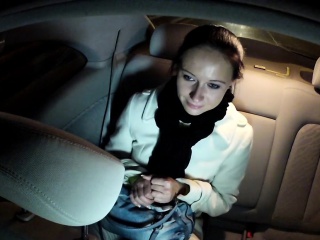 Hairy pussy amateur bangs in fake taxi