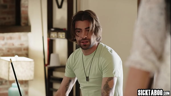 PAWG stepsis Holly Day sucking big cock and lucky stepbro banged sexy teen